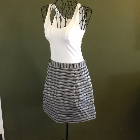 BCBG skirt - Picture 4 of 5